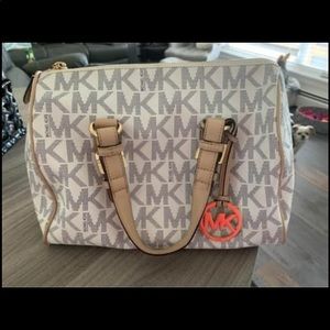MK purse